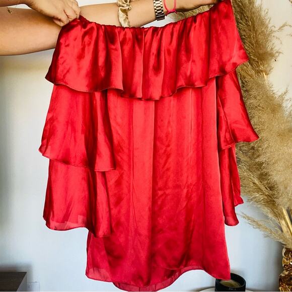 LOVERS + FRIENDS REVOLVE Rust Red Silky Off Shoulder Ruffle Tiered Mini Dress S - Picture 4 of 7